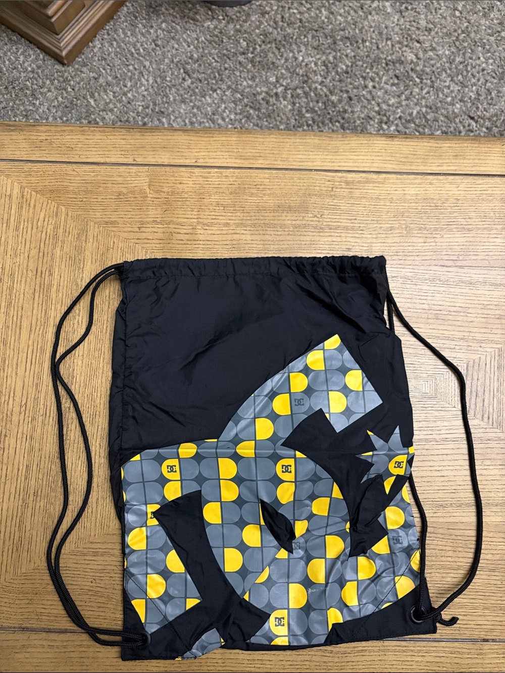 DC Black Drawstring Sack with Yellow & Gray Geometric Print